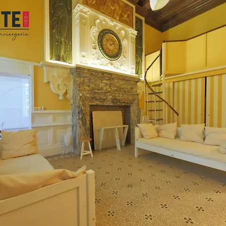 Chateau Charles Roux Apartment *